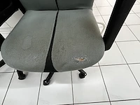 2 div verrijdbare typistestoelen - afbeelding 2 van  3