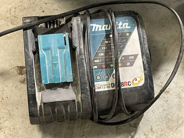 2 diverse accugereedschappen makita - afbeelding 3 van  4