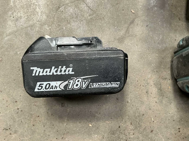 2 diverse accugereedschappen makita - afbeelding 6 van  7