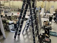 2 diverse alu trapladders - afbeelding 2 van  2