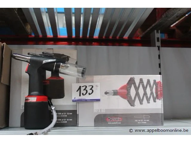 2 diverse blindklinkmoertangen masterfix - afbeelding 1 van  3