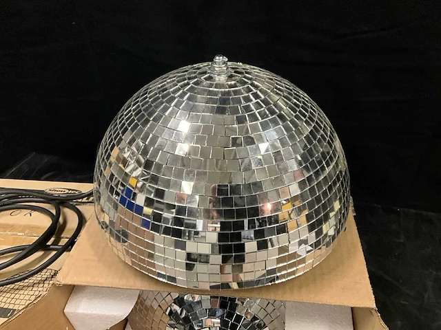 2 diverse discoballen showgear - afbeelding 3 van  6
