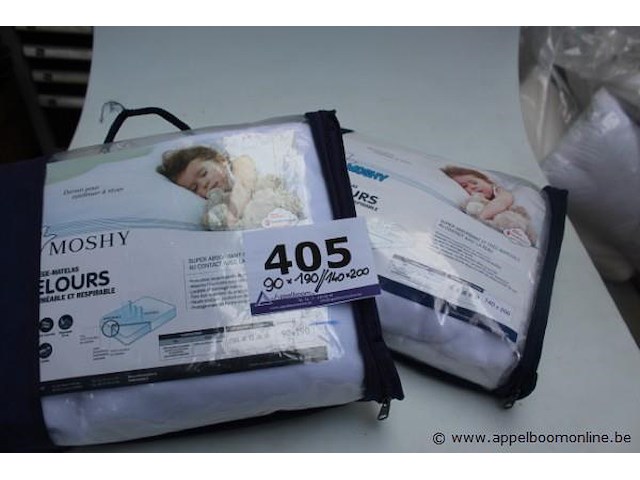 2 diverse donsdekens afm 90x190 en 140x200 - afbeelding 1 van  1