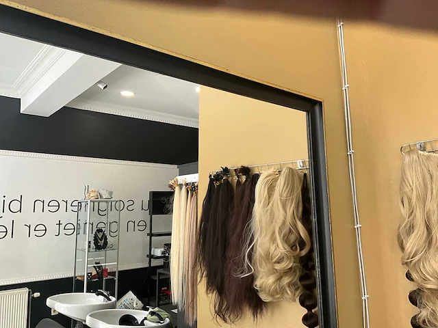 2 diverse grote salon kappersspiegels met tablet - afbeelding 9 van  14