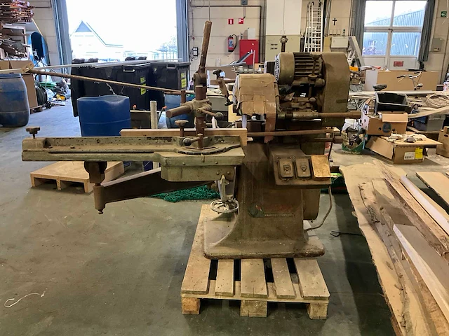 2 diverse houtbewerkingsmachines - afbeelding 12 van  23