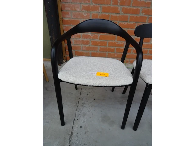 2 diverse houten stoelen - afbeelding 3 van  4