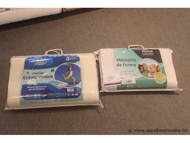 2 diverse kussens - afbeelding 1 van  3