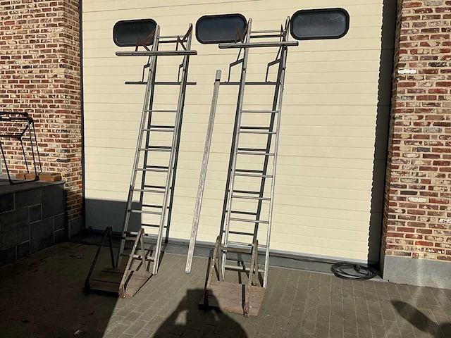 2 diverse ladders - afbeelding 2 van  2