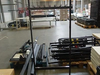 2 diverse metalen kledingrekken - afbeelding 3 van  5