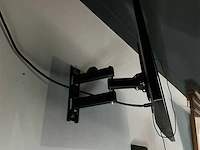 2 diverse monitoren msi, lg - afbeelding 3 van  5