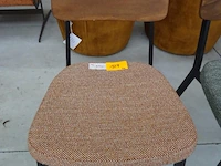 2 diverse stoelen - afbeelding 3 van  4