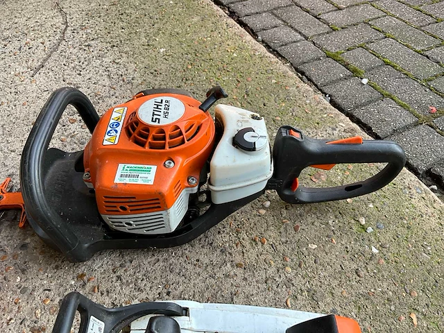 2 diverse tuingereedschappen stihl - afbeelding 5 van  6