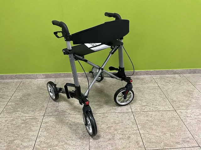 2 diverse vermeiren rollators - afbeelding 4 van  11