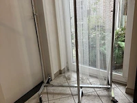 2 diverse verrijdbare kledingrekken - afbeelding 1 van  2
