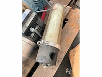 2 diverse waterpompen waaronder abb en grundfos - afbeelding 9 van  9
