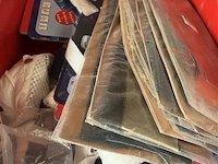 2 dozen en 4 pvc bakken, inh. partij diversen - afbeelding 4 van  7