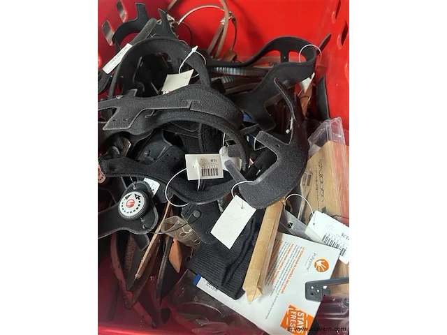 2 dozen en 4 pvc bakken, inh. partij diversen - afbeelding 7 van  7
