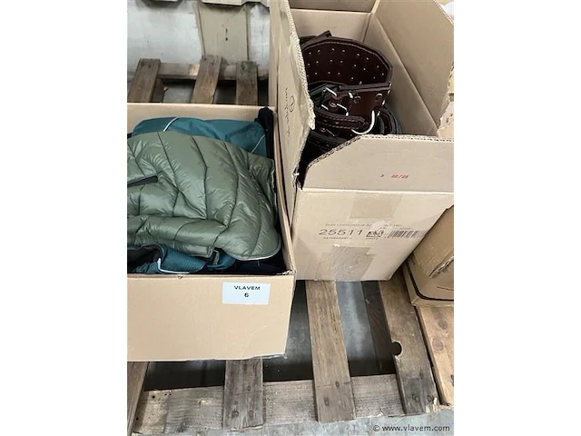 2 dozen inh. div. huisdieren toebehoren - afbeelding 3 van  3