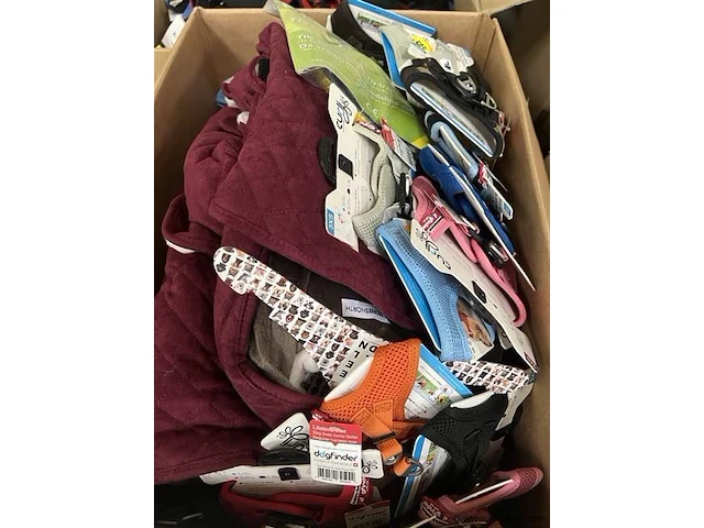 2 dozen inh. div. huisdieren toebehoren - afbeelding 1 van  3