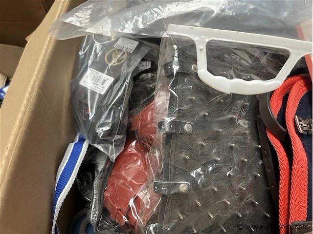 2 dozen, inh. partij paardensport toebehoren - afbeelding 6 van  6