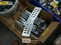 2 dozen met hoekverbinders - afbeelding 1 van  2