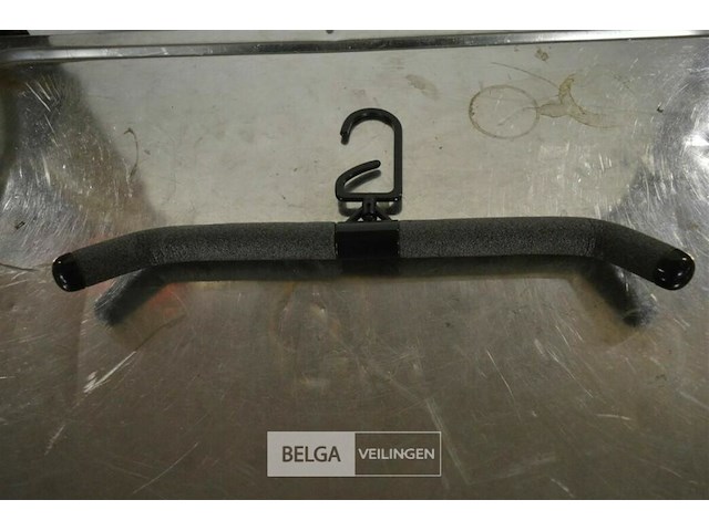 2 dozen met kapstokken - afbeelding 1 van  3