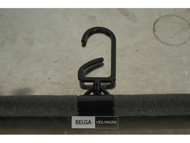 2 dozen met kapstokken - afbeelding 3 van  3