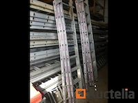 2 drievoudige pronor ladders