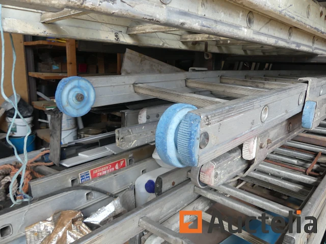 2 dubbele ladders - afbeelding 1 van  8