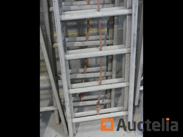 2 dubbele ladders - afbeelding 3 van  3