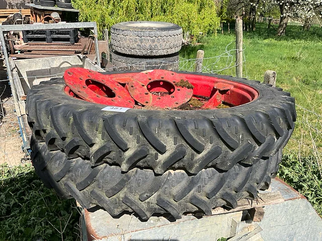 2 dubbellucht tractorwielen kleber super 3 - afbeelding 1 van  8