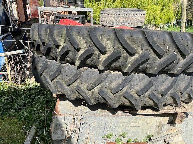 2 dubbellucht tractorwielen kleber super 3 - afbeelding 6 van  8