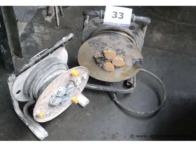 2 elektrakabels op haspel - afbeelding 1 van  1