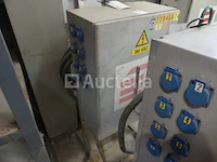 2 elektrische kasten op de bouwplaats - afbeelding 4 van  6