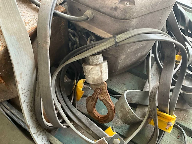 2 elektrische kettingtakels “artist” 100/f - afbeelding 3 van  7