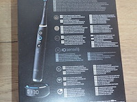 2 elektrische tandenborstels braun oral b io series 10 cosmic black (b435) - afbeelding 4 van  4