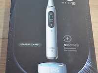 2 elektrische tandenborstels braun oral b io series 10 stardust white (b435) - afbeelding 4 van  5