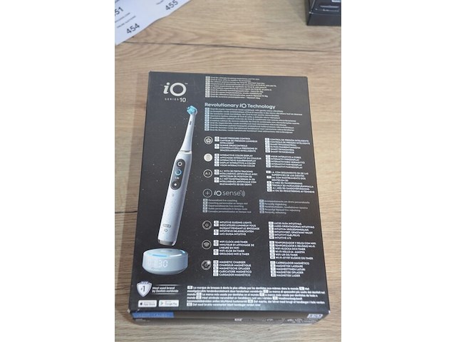 2 elektrische tandenborstels braun oral b io series 10 stardust white (b435) - afbeelding 5 van  5