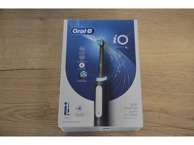 2 elektrische tandenborstels braun oral b io series 4s matt black (b435) - afbeelding 1 van  4