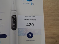2 elektrische tandenborstels braun oral b io series 6s white (b435) - afbeelding 2 van  5