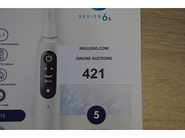 2 elektrische tandenborstels braun oral b io series 6s white (b435) - afbeelding 2 van  5