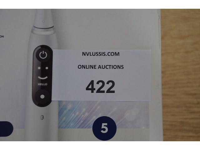 2 elektrische tandenborstels braun oral b io series 6s white (b435) - afbeelding 2 van  5