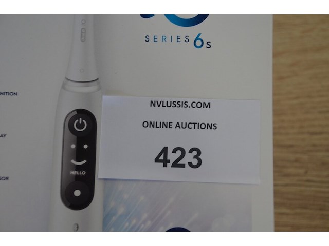 2 elektrische tandenborstels braun oral b io series 6s white (b435) - afbeelding 2 van  5