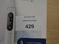 2 elektrische tandenborstels braun oral b io series 7s white alabaster (b435) - afbeelding 2 van  4