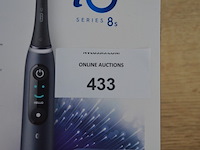 2 elektrische tandenborstels braun oral b io series 8s black onyx (b435) - afbeelding 2 van  5