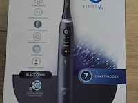 2 elektrische tandenborstels braun oral b io series 9s black onyx (b435) - afbeelding 3 van  5