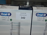 2 elektrische tandenborstels braun oral b pro 3 3500 design edition striking grey (b435) - afbeelding 2 van  4