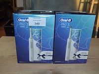 2 elektrische tandenborstels braun oral b pro 3 3500 design edition white (b435) - afbeelding 1 van  5