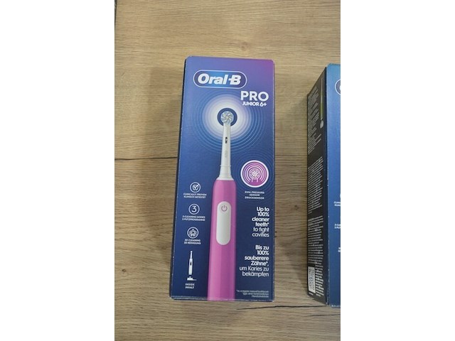 2 elektrische tandenborstels braun oral b pro junior 6+ purple and green (b435) - afbeelding 3 van  6