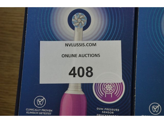 2 elektrische tandenborstels braun oral b pro junior 6+ purple and green (b435) - afbeelding 2 van  5